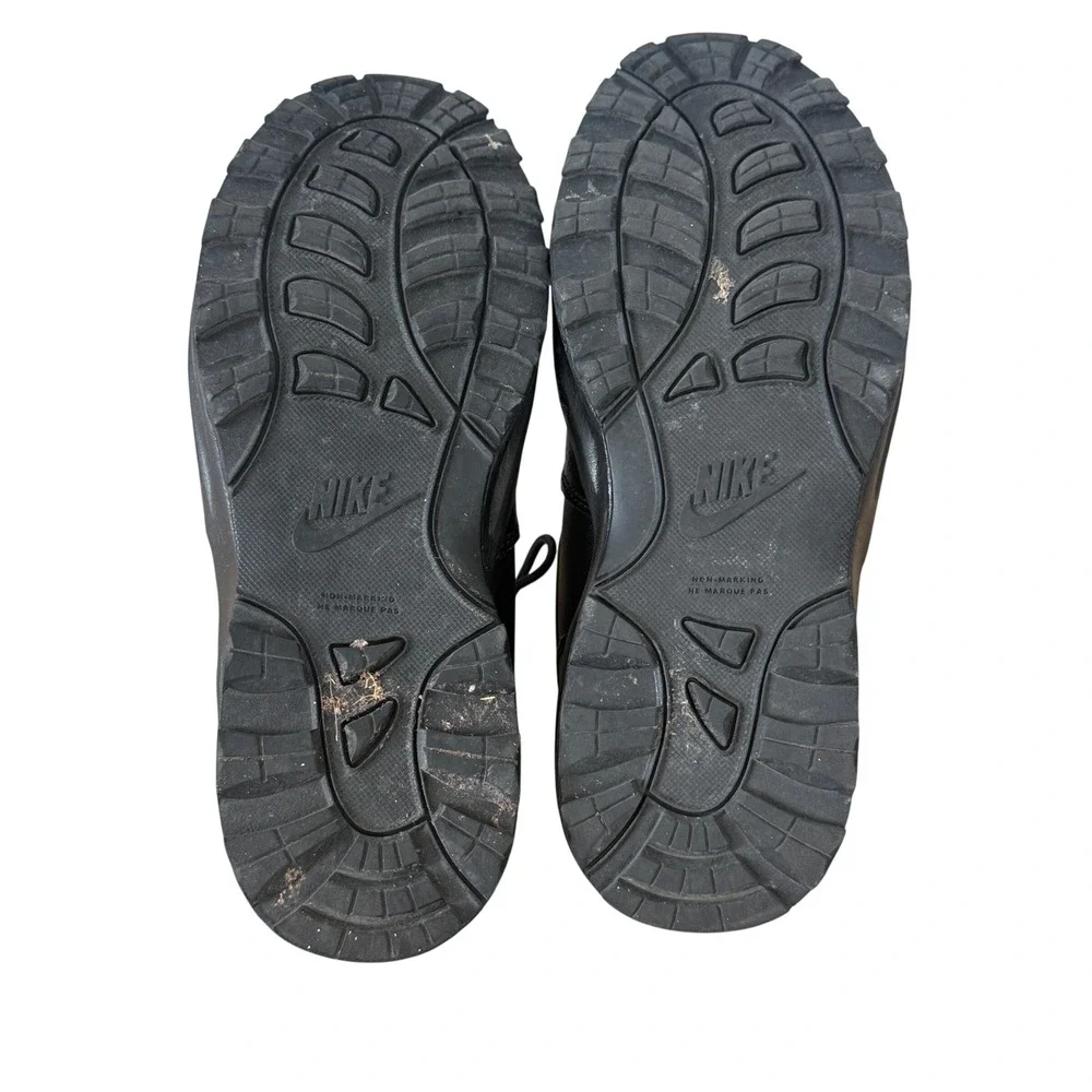 Nike classic manoa